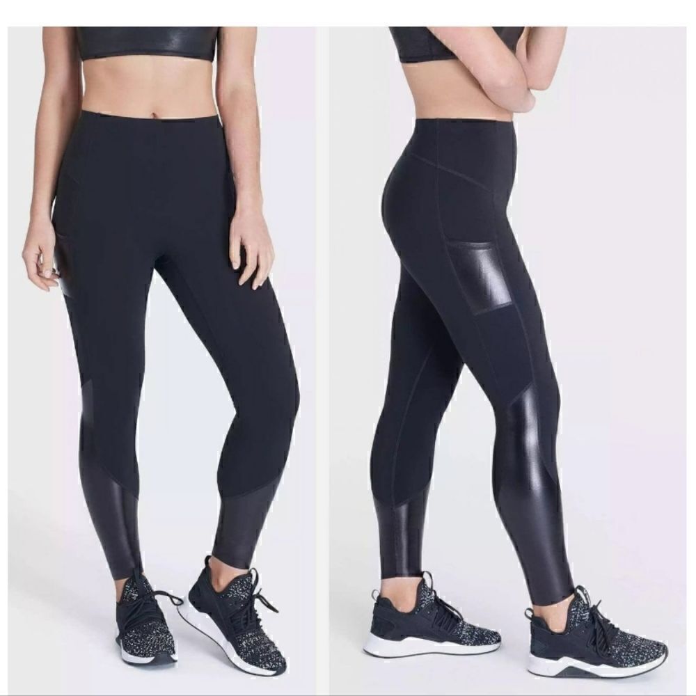 Spanx Every.Wear™ Gloss Pocket Leggings Very Black Size Medium